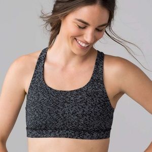 Lululemon Invigorate Bra